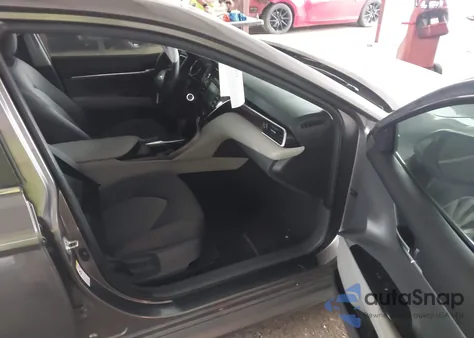 2018 Toyota Camry Le from USA, damaged, VIN 4T1B11HK0JU027366